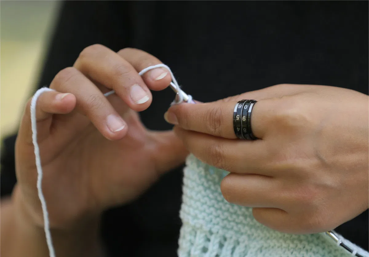 KnitPro - Negro (Talla 7, 17.3mm) Anillo Contador de Vueltas - 1 Unidad