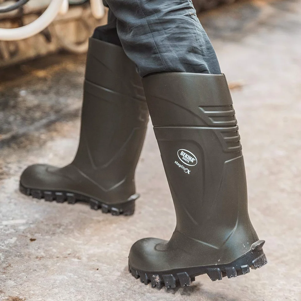 Botas de Seguridad y de Trabajo para Hombres y Mujeres Incl. Puntera y Suela de Acero de Alta Seguridad, para Uso agrícola, garantizan una excelente adherencia, Verde, EU 43