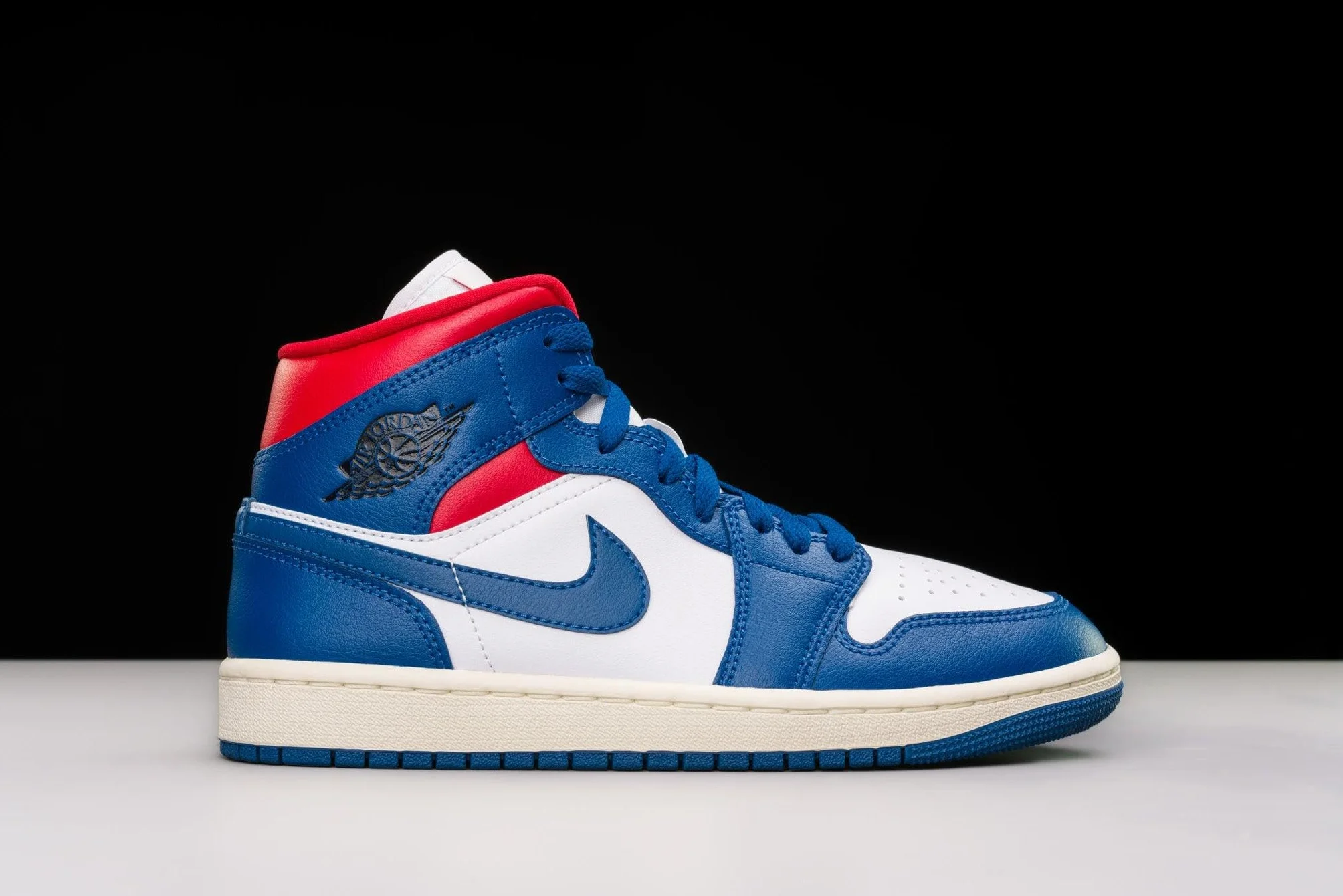 Air Jordan 1 Mid French Blue (Women's) BQ6472-146 38