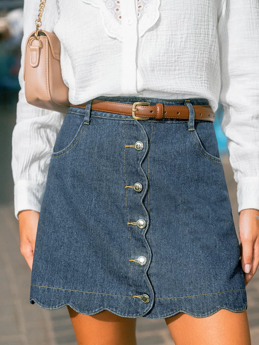 CUPSHE Mini falda vaquera para mujer, cintura alta, dobladillo ondulado, minifalda vaquera informal con bolsillos