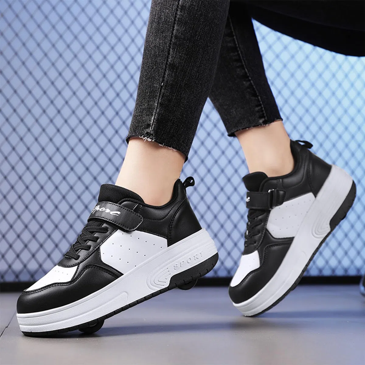 Niños Skateboarding Zapatos Doble Rueda Calzado Deportes de Exterior Gimnástico Sneakers Moda Zapatillas Regalo de cumpleaños para niños