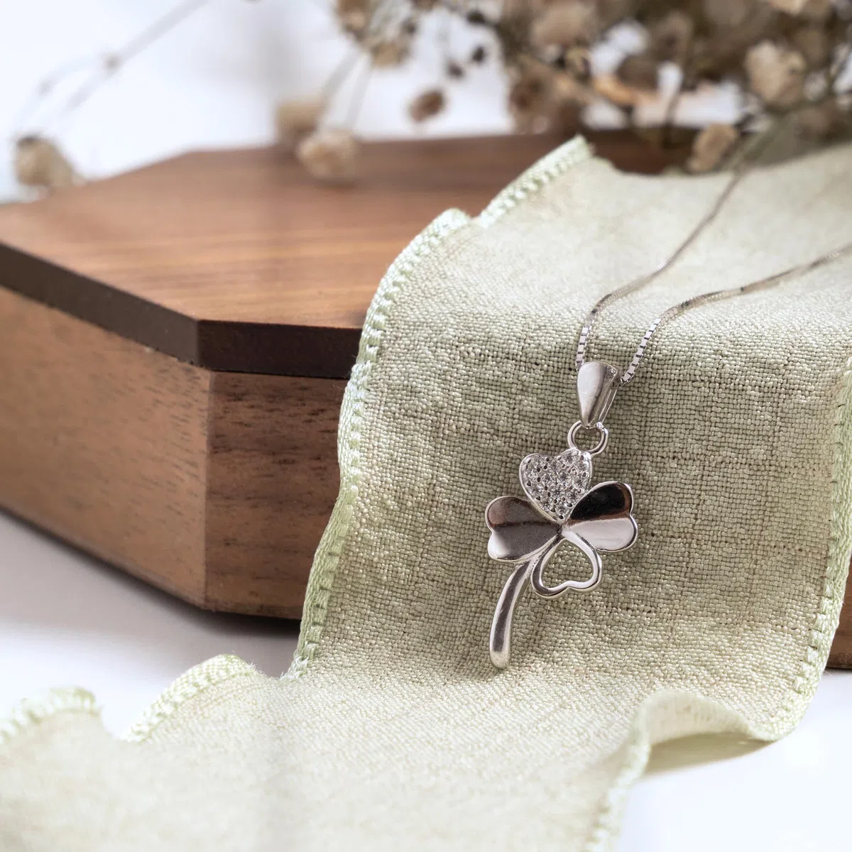 Collar Mujer Plata de Ley 925, Colgante Mujer, Regalo Aniversario Pareja, Regalo Cumpleaños Madre, Amiga, Novia, Hija, Esposa, hermana, Cumpleaños o Navidad, Cadena Plata