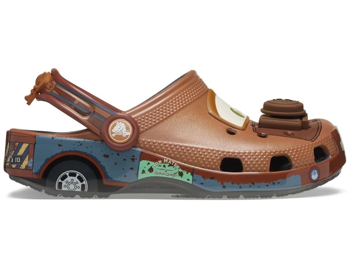 Crocs Disney Cars Mater Classic Clogs Obstrucción para niños Unisex